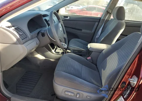 2005 Toyota Camry Le from USA, damaged, VIN 4T1BE32K75U101851